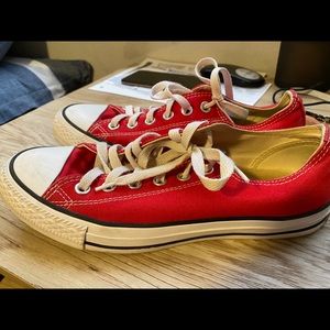 Converse Chuck Taylor All Star Lo Sneaker - Red